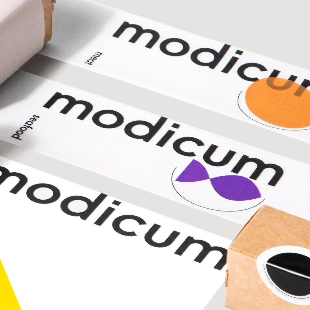 Modicum – айдентика московского гастро-кафе