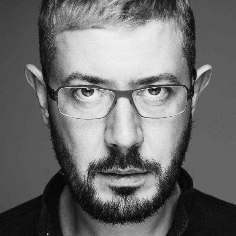 Артемий Лебедев